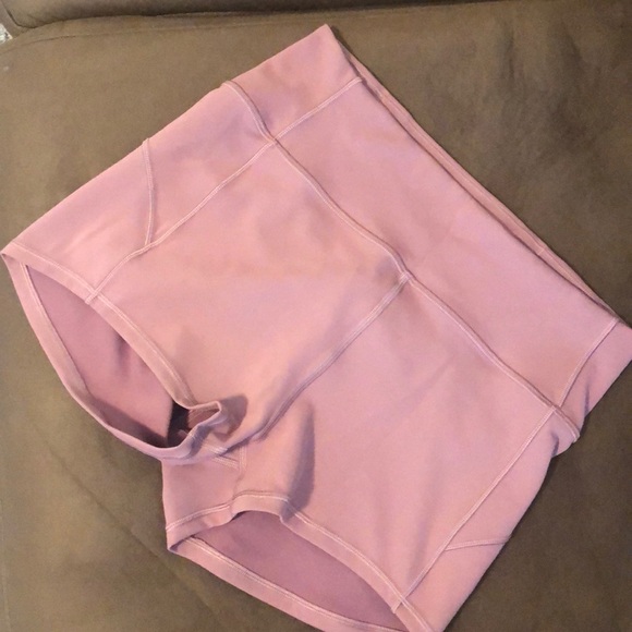 Lululemon in-movement short - Picture 1 of 3